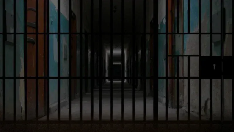 Cinq fonctionnaires arnaqueurs soutirent trois millions de dinars...